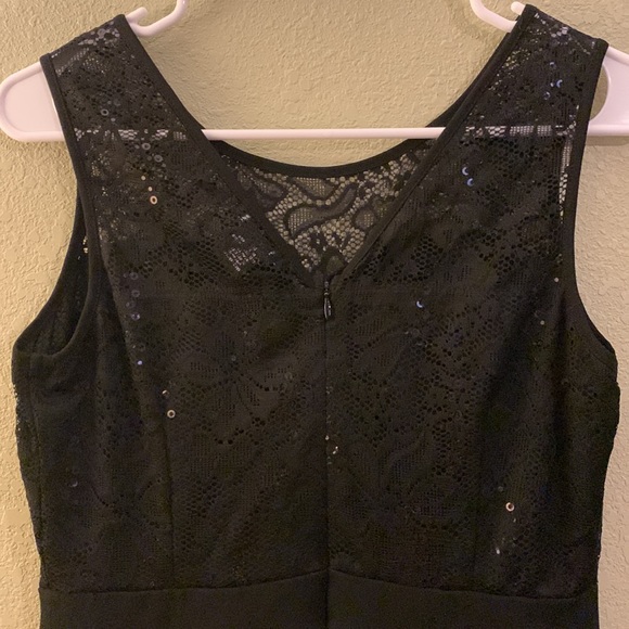 Juniors  black dress - Picture 3 of 4